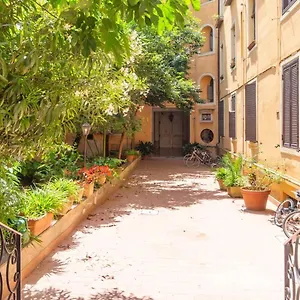 Le Di Borgo Rome